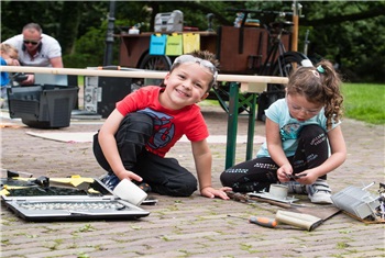 Kids Zomervermaak: Bouwdag