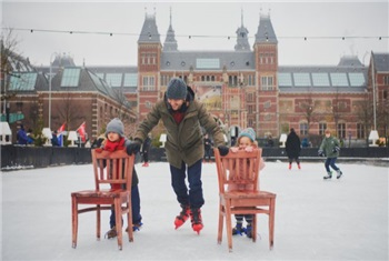 Schaatsen op 't Museumplein