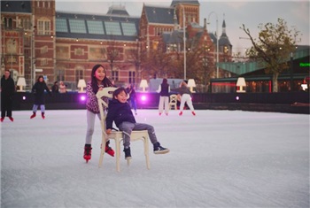 Schaatsen op 't Museumplein