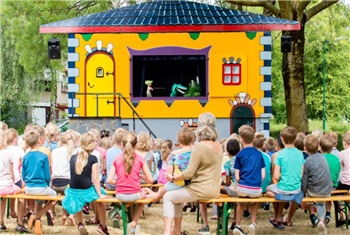 Poppenfestival in het park