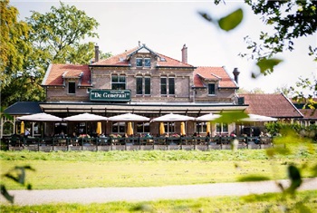 Pepernoten bakken in Baarn