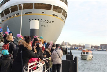 Sint op de ss Rotterdam