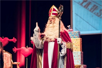 Sint in het theater!