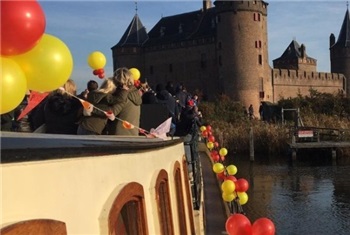 Pakjesboot naar Muiderslot